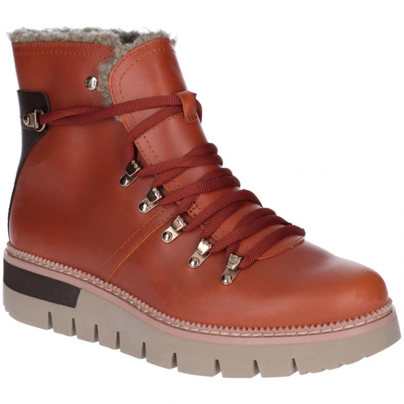 durable waterproof boots