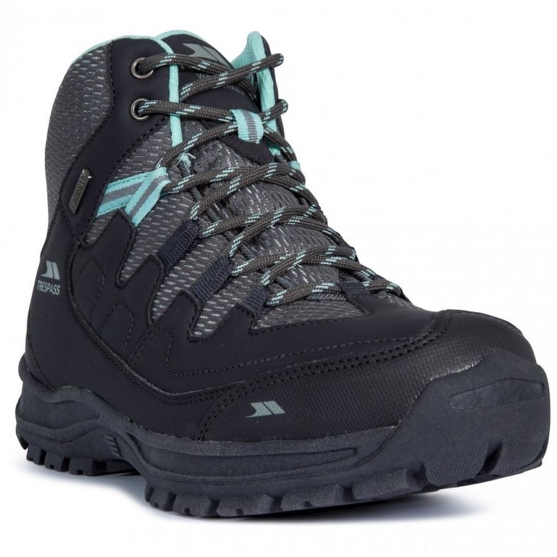 ladies walking boots trespass