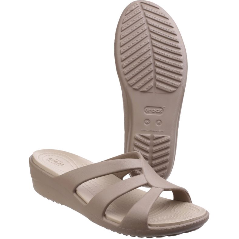 crocs women's sanrah strappy wedge sandal