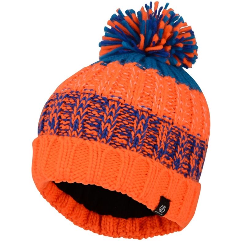 lined bobble hat