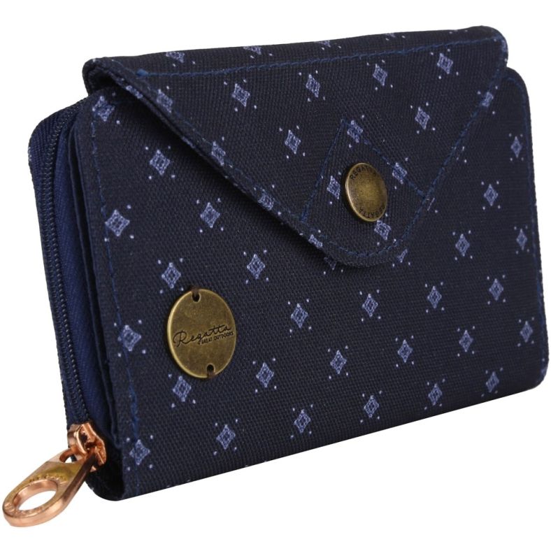 women's wallet with snap closure