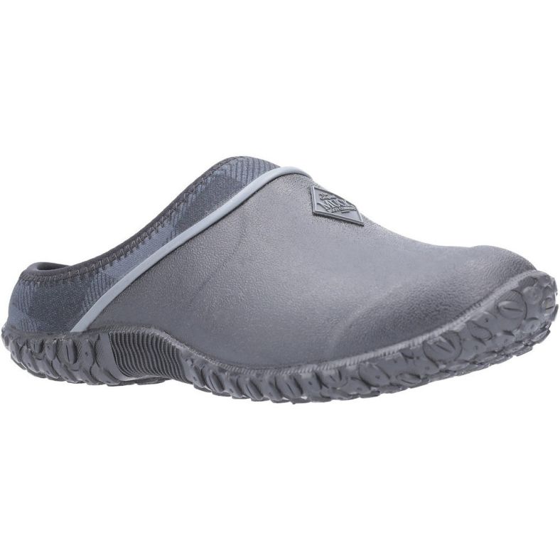 fleece clogs