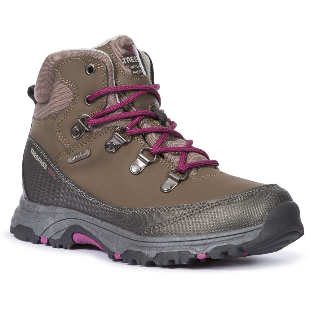 trespass leather walking boots